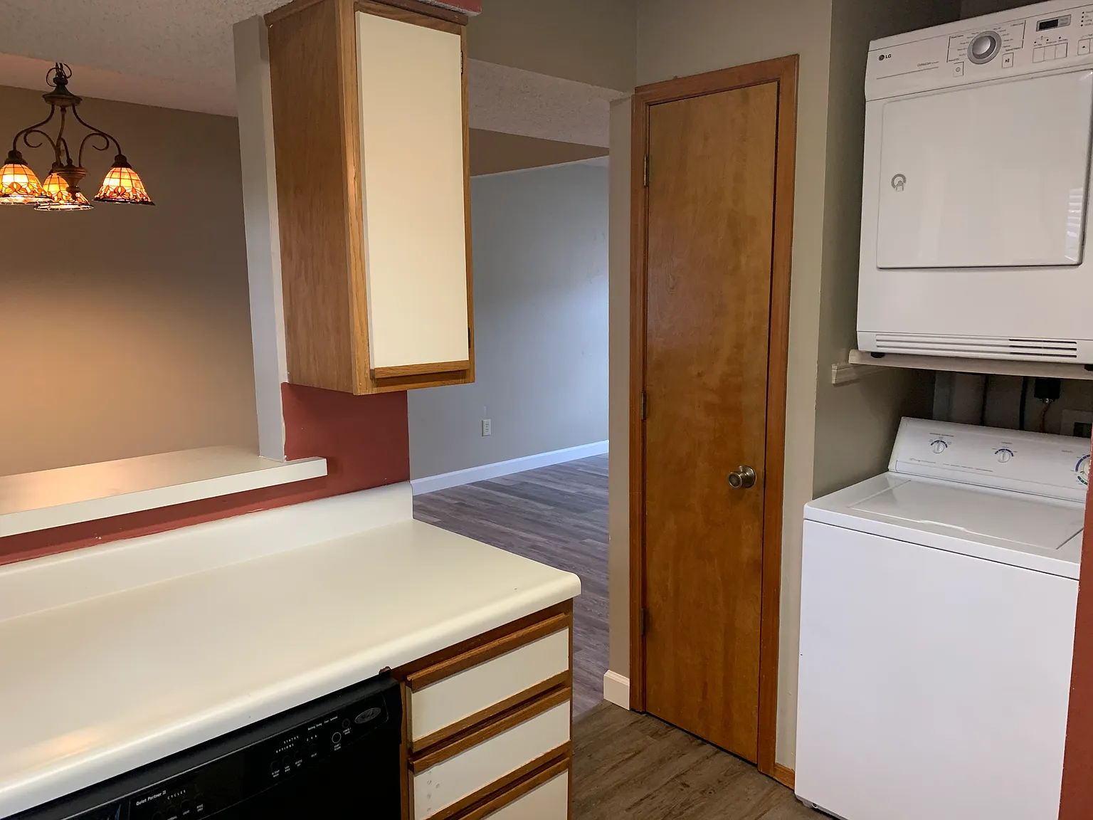 2 bed, 1.5 bath, 1120 sqft, $1,075 — Photo 3