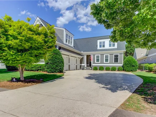 1612 Greenleffe Dr, Statham, GA 30666