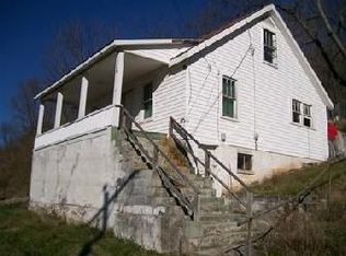 253 River Bend Rd, Narrows, VA 24124