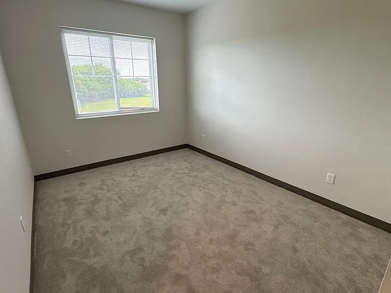 1925 N Redding Ave #A16 — Photo 13