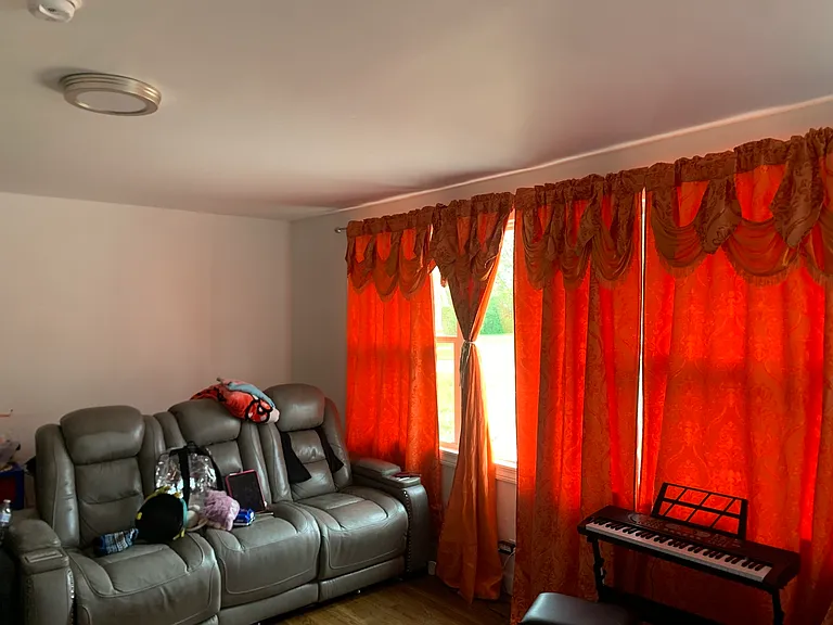 3203 Oak Ct — Photo 4