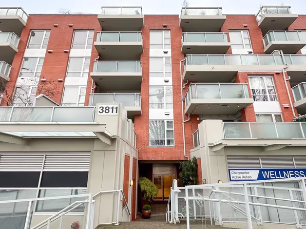 3811 Hastings St #403, Burnaby, BC V5C 6V2