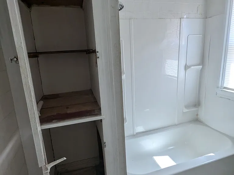 316 Odell Ave #C — Photo 10