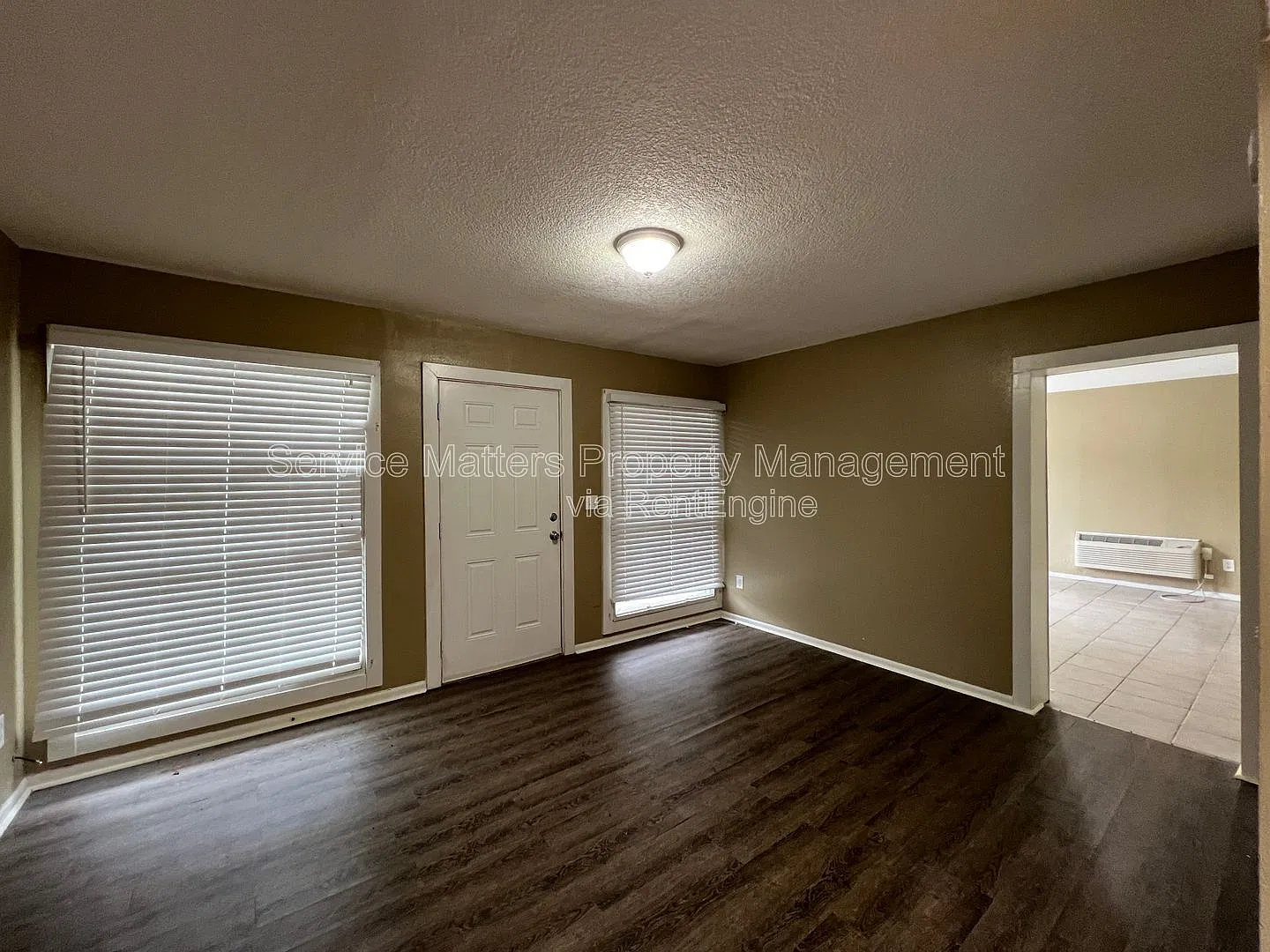 2 bed, 2.0 bath, 1024 sqft, $1,200 — Photo 3