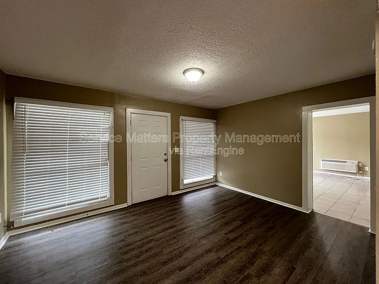 6876 Trading Post Ln — Photo 3