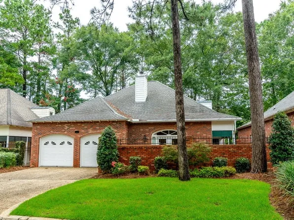 42 Acadian Cir, Hattiesburg, MS 39402