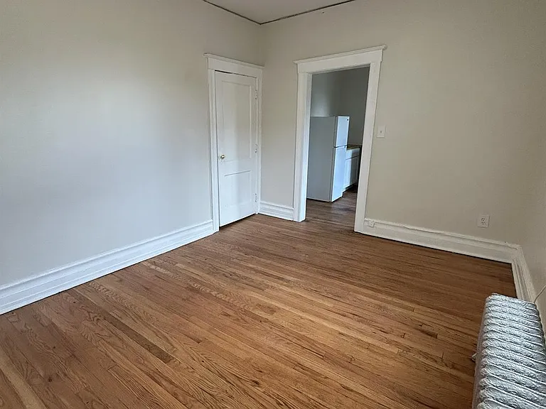The Sherman Apartments — Photo 5