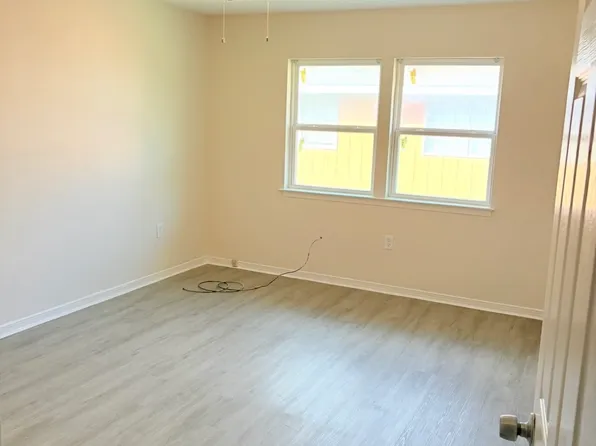 438 NW 3rd St APT B, Reserve, LA 70084