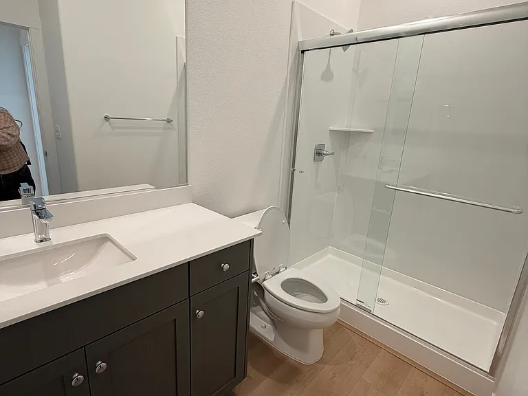Main floor shared bathroom