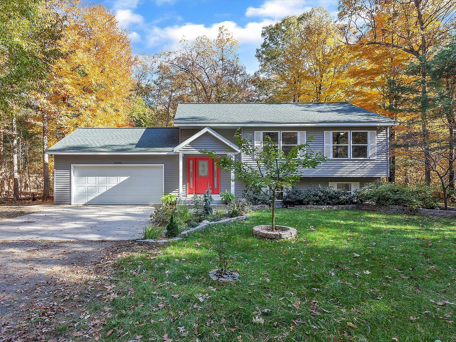 14236 138th Ave, Grand Haven, MI 49417 Zillow