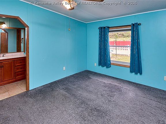 5th image of 1021 McComas Branch Rd