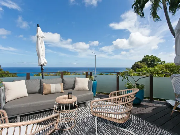 357 Lelekepue Pl, Honolulu, HI 96821