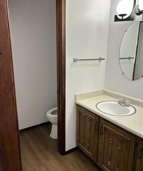 Huge Nob Hill 1 Bedroom w/ Garage, Storage, Ref. Air, & Updates — Photo 37