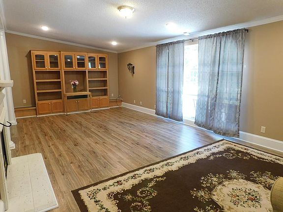 5th image of 1029 Amberstone Dr