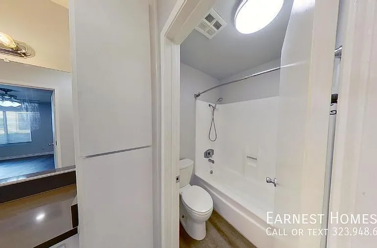 525 N Sycamore Ave #321 — Photo 10