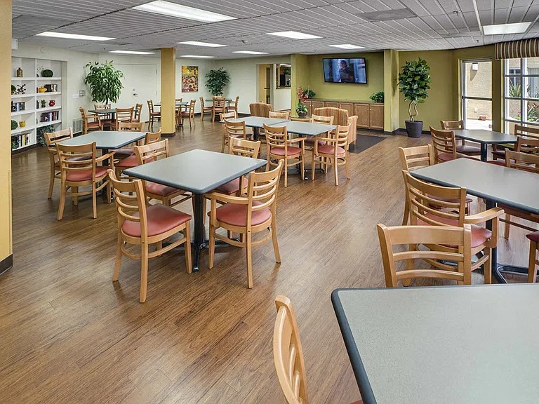 Huntington Plaza Senior Apartments — Photo 7