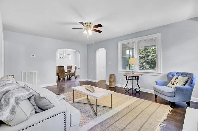 4 bed, 1806 sqft, $2,500 — Photo 4