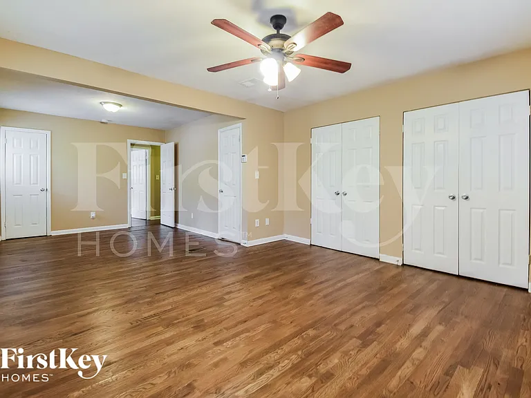 2231 Scotty Cir — Photo 9