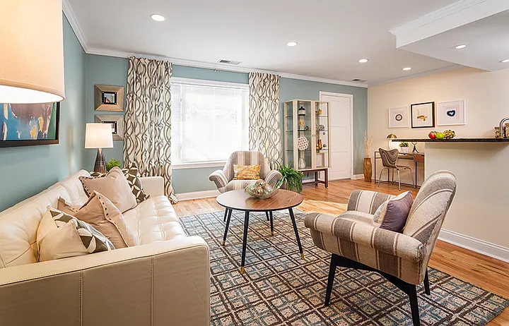 2 bed, 1.5 bath, 9999 sqft, $3,760 — Photo 3