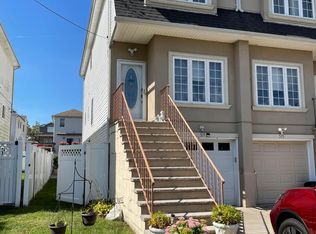 517 Mill Rd, Staten Island, NY 10306