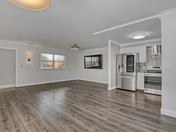 611 Saxony Park, Delray Beach, FL 33446