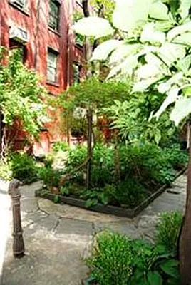 Rented by Buchbinder & Warren | media 12