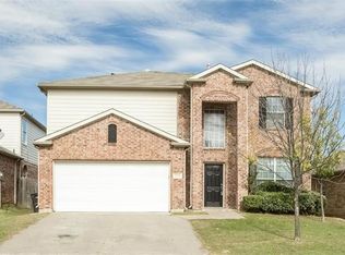 2924 Vicksburg Ln, Fort Worth, TX 76123