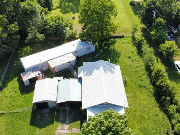 113 S Division Ave, Barnsdall, OK 74035