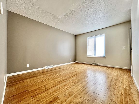 5th image of 2209 Newark Ave SE #2209