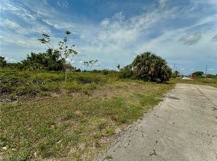 3917 20th St SW, Lehigh Acres, FL 33976