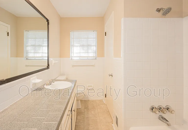 1313 Oak Ter — Photo 39