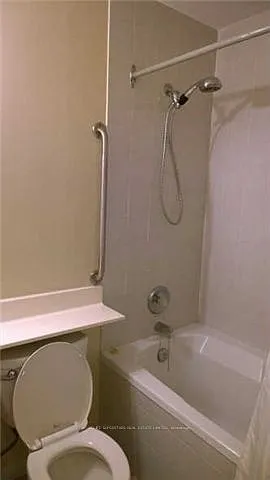 555 Yonge St #301 — Photo 5