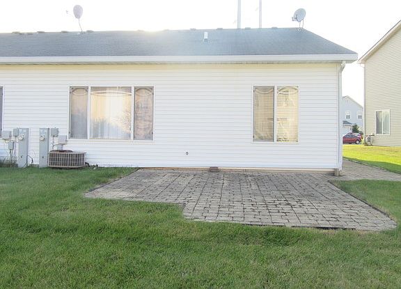 4th image of 2257 Rebecca Cir #0