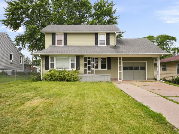 2418 Washington St, Davenport, IA 52804