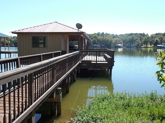 2nd image of 15527 Cedar Bay Dr