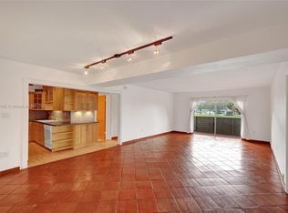 8335 SW 72nd Ave APT 205D, Miami, FL 33143