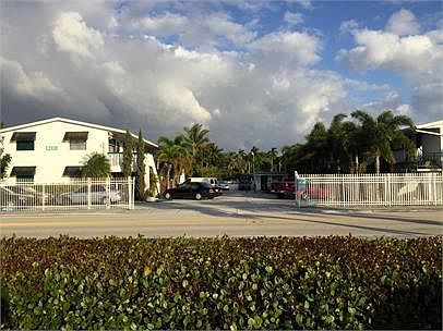 1st image of 1208 S Federal Hwy #14962312