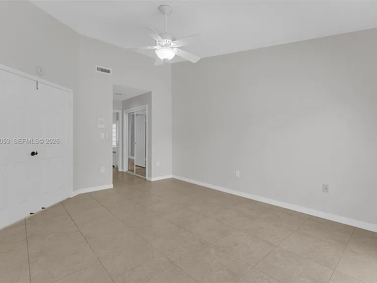 10635 NW 54th St — Photo 17