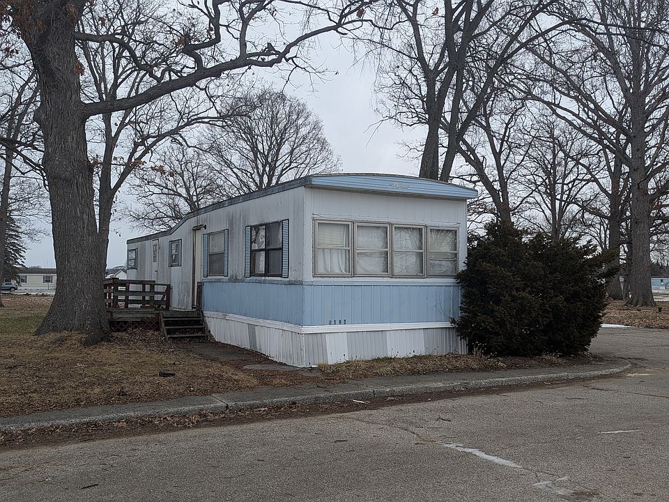 1st image of 2140 S Brabant #10