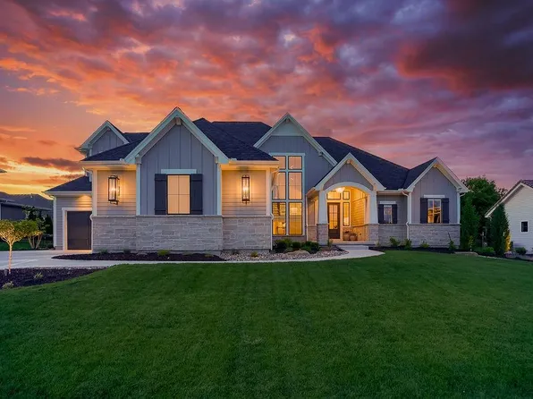 17220 Goddard St, Overland Park, KS 66221