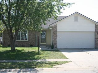 627 E Pine Ridge Dr, Westfield, IN 46074