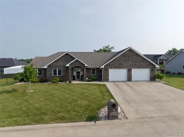 615 Jonathan Rd, Hannibal, MO 63401