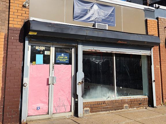 4th image of 1013 N Marshall St #1