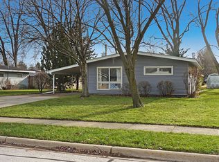316 Harmony Dr, North Aurora, IL