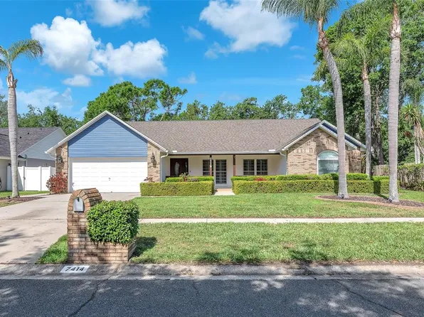 7414 Mint Julep Dr, Riverview, FL 33578