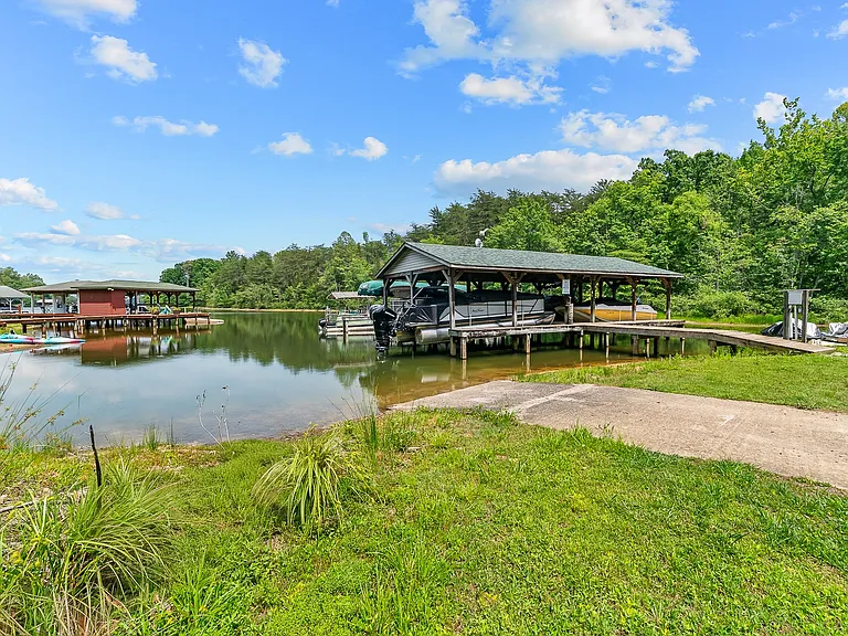 23 Anna Highview Dr — Photo 2