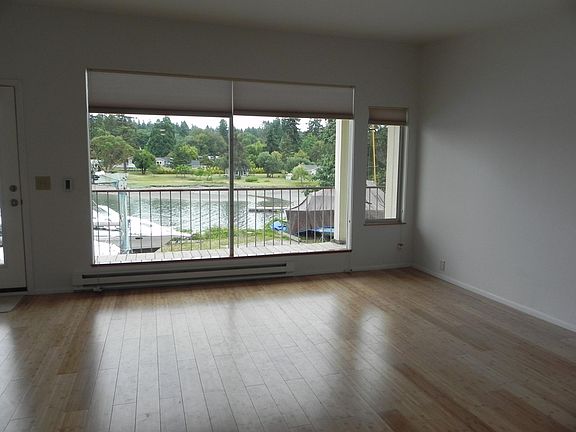 2nd image of 23830 Vashon Hwy SW #3