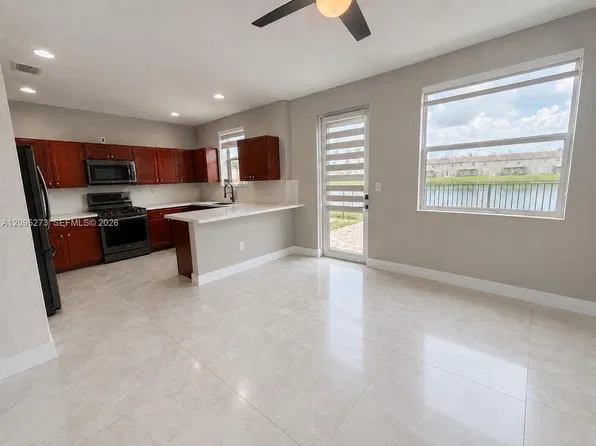 (undisclosed Address), Miami, FL 33193