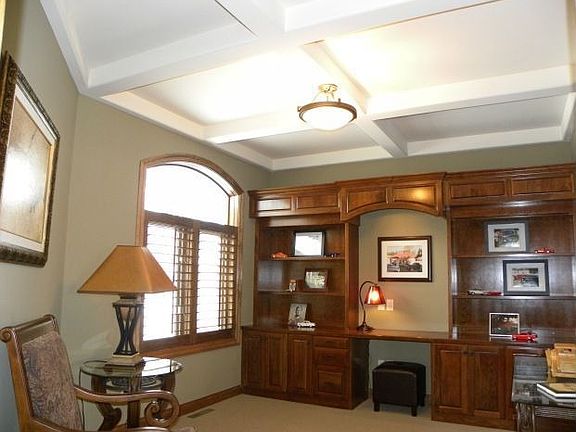 Great Office Customized with built ins and more