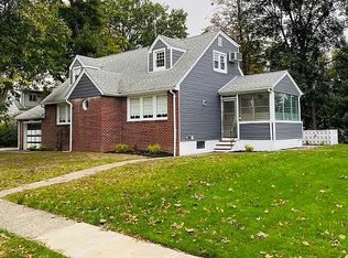 66 Carneer Ave, Rutherford, NJ 07070